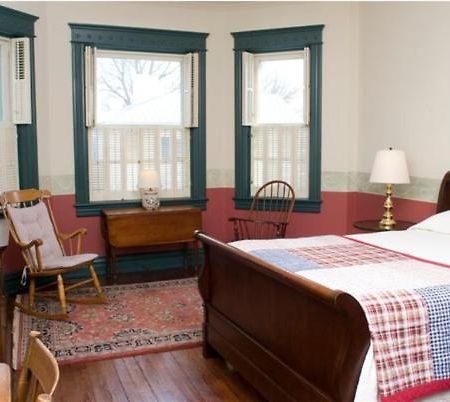 לינה וארוחת בוקר סטאונטון Frederick House מראה חיצוני תמונה