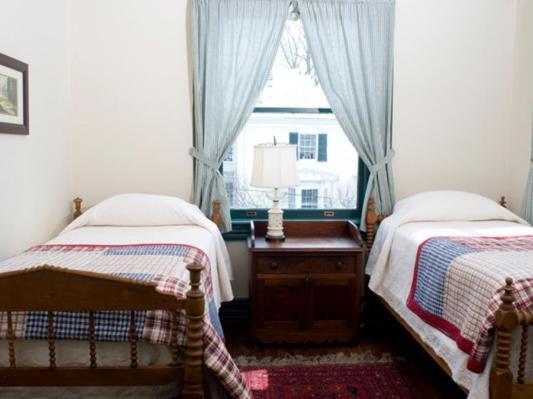לינה וארוחת בוקר סטאונטון Frederick House מראה חיצוני תמונה
